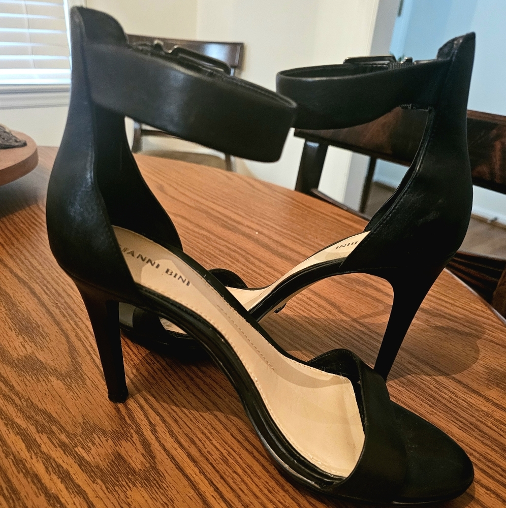 Gianni Bini, Size 9M, Black Highheel Sandals